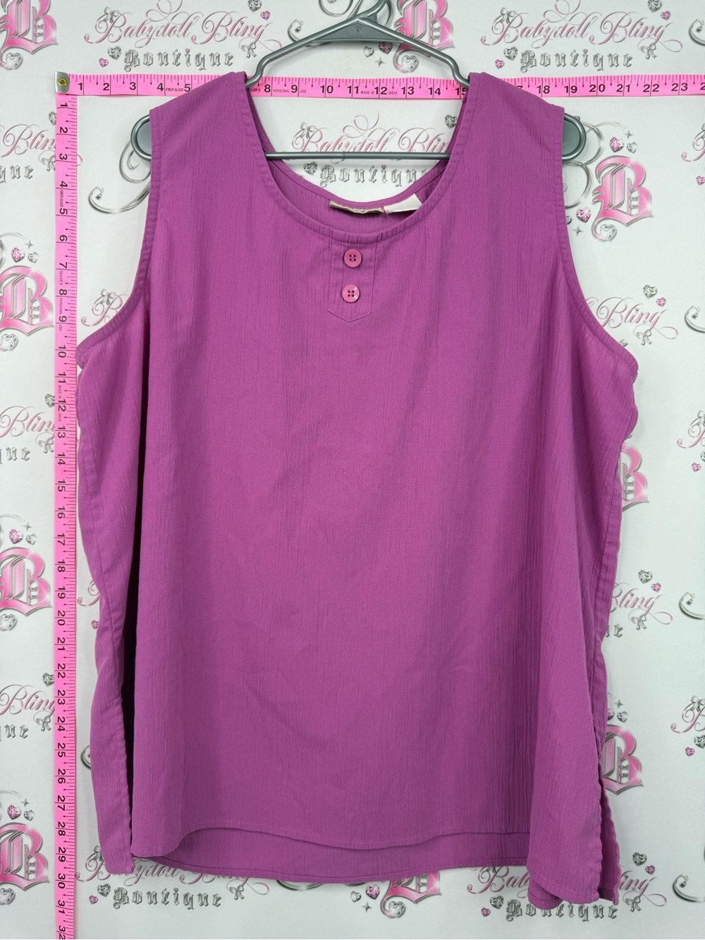 Huntington ridge plus  Sleeveless Button-Accent Tank Top in Magenta
